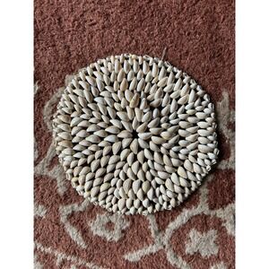 Mid Century Shell Doily Trivets‎ Seashell Circle Design Hot Pad Decorative